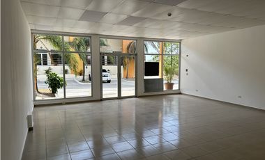 Venta de Local Comercial en Plaza Coronado