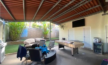 Venta de CASA REMODELADA en BRISAS DEL GOLF- MLS 21903