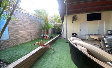 Venta de CASA REMODELADA en BRISAS DEL GOLF- MLS 21903