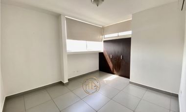 Venta de Apartamento en EL CARMEN en PH TRIO a pasos del Metro