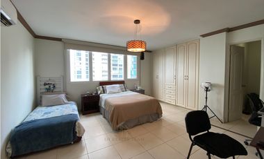 VENTA de APARTAMENTO en PH Courtyard - PUNTA PACIFICA