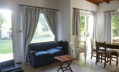 DUPLEX CON JARDÍN DENTRO DEL JAGÜEL