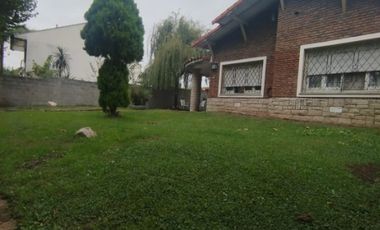 Casa con Departamento en venta en Quilmes Oeste