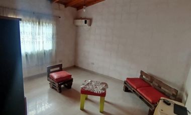 Casa con Departamento en venta en Quilmes Oeste