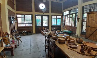 VENTA DE CASA MAS SALON. CHIMBAS