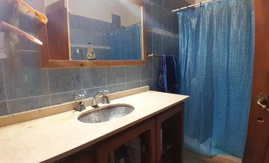 VENTA DE CASA MAS SALON. CHIMBAS