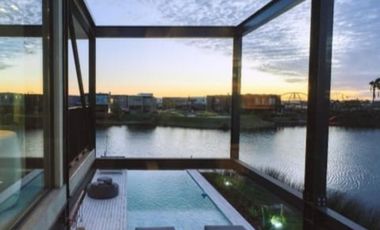 Venta Casa Vista a la Laguna Puertos Escobar