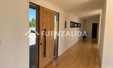 Casa en Arriendo en Condominio El Pangue Ruta 225