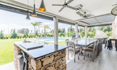 CASA 5 AMBIENTES EN VENTA LA PROVIDENCIA CANNING
