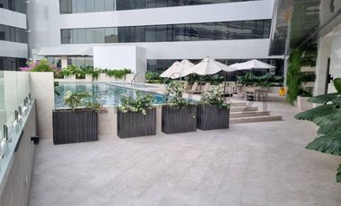 Venta Suite de Estreno en Edificio Torre Millenium