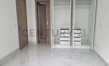 Venta Suite de Estreno en Edificio Torre Millenium