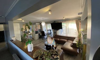 VENDE HERMOSA PARCELA CON CASA