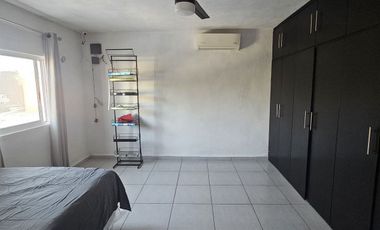 Casa en Venta sobre Avenida Principal – Ciudad Caucel