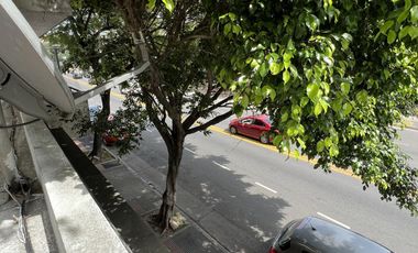 CASA EN VENTA 4 AMBIENTES Y GARAGE SAN CRISTOBAL OPORTUNIDAD