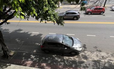 CASA EN VENTA 4 AMBIENTES Y GARAGE SAN CRISTOBAL OPORTUNIDAD