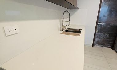 Casa en venta con diseño minimalista y puntuales acabados en Las Ánimas
