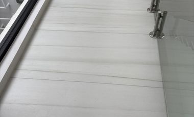 Casa en venta con diseño minimalista y puntuales acabados en Las Ánimas