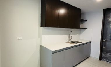 Casa en venta con diseño minimalista y puntuales acabados en Las Ánimas