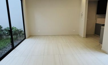 Casa en venta con diseño minimalista y puntuales acabados en Las Ánimas