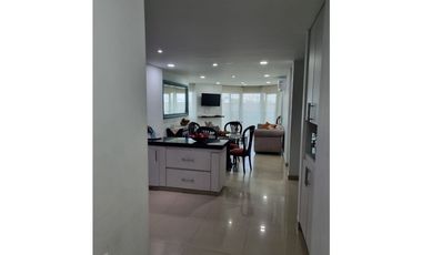 VENDO APARTAMENTO USO TURISTICO ED. TORRES DEL LAGO LAGUITO