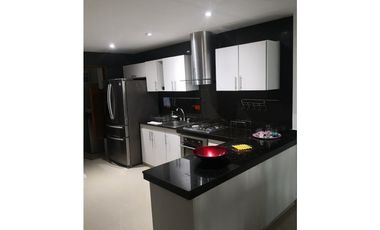 VENDO APARTAMENTO USO TURISTICO ED. TORRES DEL LAGO LAGUITO