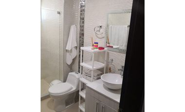 VENDO APARTAMENTO USO TURISTICO ED. TORRES DEL LAGO LAGUITO