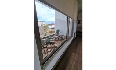 VENDE HERMOSO Y EXCLUSIVO DEPTO EN E. NATIVO QUILLOTA
