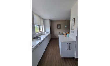 VENDE HERMOSO Y EXCLUSIVO DEPTO EN E. NATIVO QUILLOTA