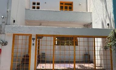 CASA EN RENTA EN LA COL AMERICANA