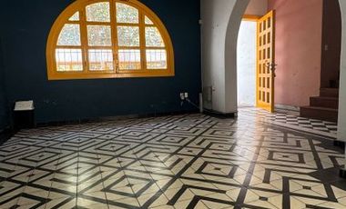 CASA EN RENTA EN LA COL AMERICANA