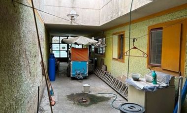 Casa a remodelar con excedente de terreno en Tonalá Centro
