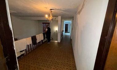 Casa a remodelar con excedente de terreno en Tonalá Centro