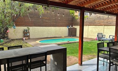 Casa en Arriendo en Condominio Las Malvas, Peñalolén