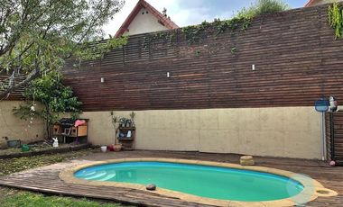 Casa en Arriendo en Condominio Las Malvas, Peñalolén