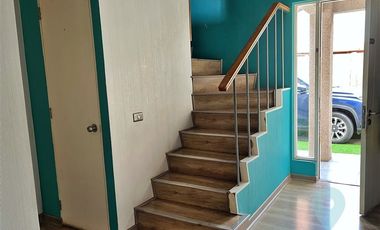 Casa en Arriendo en Condominio Las Malvas, Peñalolén