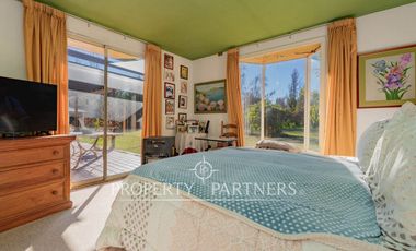 Arriendo incluye piscinero y jardinero.Parcela con casa en el mejor sector de nos terreno 5000 mts