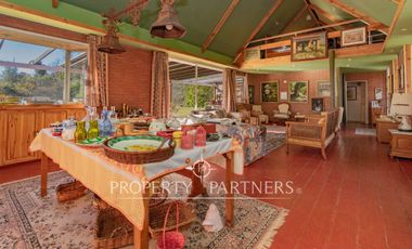 Arriendo incluye piscinero y jardinero.Parcela con casa en el mejor sector de nos terreno 5000 mts