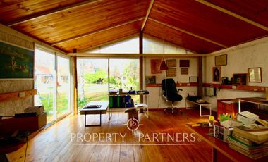 Arriendo incluye piscinero y jardinero.Parcela con casa en el mejor sector de nos terreno 5000 mts