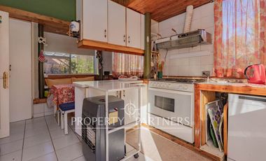 Arriendo incluye piscinero y jardinero.Parcela con casa en el mejor sector de nos terreno 5000 mts