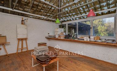 Arriendo incluye piscinero y jardinero.Parcela con casa en el mejor sector de nos terreno 5000 mts