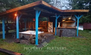 Hermoso Lodge a orilla de río y cercano Termas