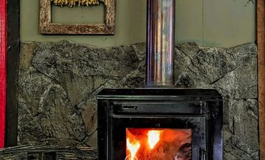 Hermoso Lodge a orilla de río y cercano Termas