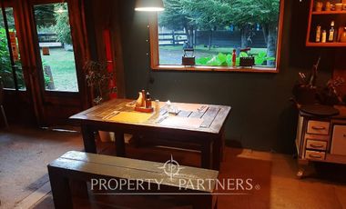 Hermoso Lodge a orilla de río y cercano Termas
