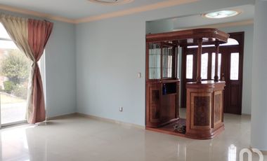 Casa en renta en Conjunto Diamante, Metepec.