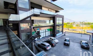Local en Venta Planta Baja en Plaza Comercial