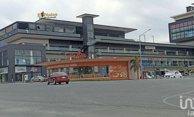 Local en Venta Planta Baja en Plaza Comercial