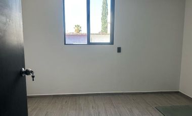 Casa remodelada en Jardines del Valle, Zapopan