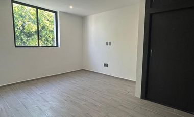 Casa remodelada en Jardines del Valle, Zapopan
