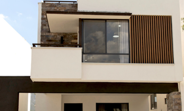 CASA EN VENTA EN ZONA EL URO CARRETERA NACIONAL