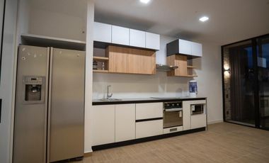 RENTO HERMOSA SUITE AMOBLADA EN CUMBAYA